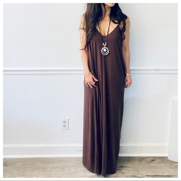 ✨LAST 1✨LOOSE FIT SLEEVELESS MAXI DRESS W/pockets - Picture 11 of 12
